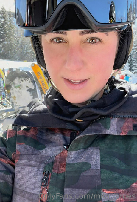 mila james sexy star photos