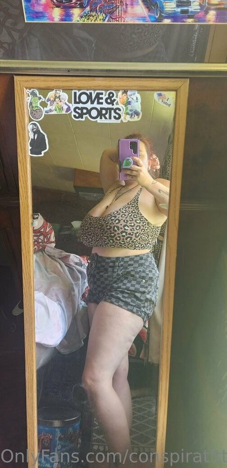 conspiratitty model nude pictures