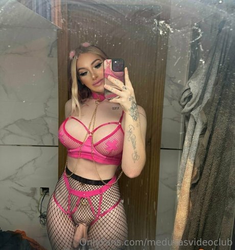 Venom Medusa star hot pics