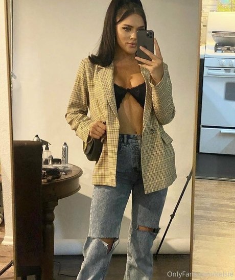 kelsie nude pornstar archive