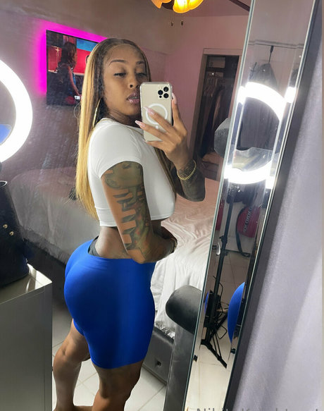 iamnikitaknight star perfect gallery