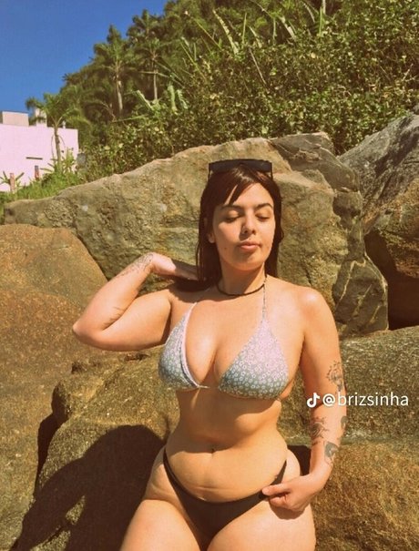 Brizsinha hot actress picture