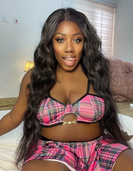 camillabangs pornographic actress img