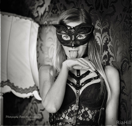 riahill vip best actress pics