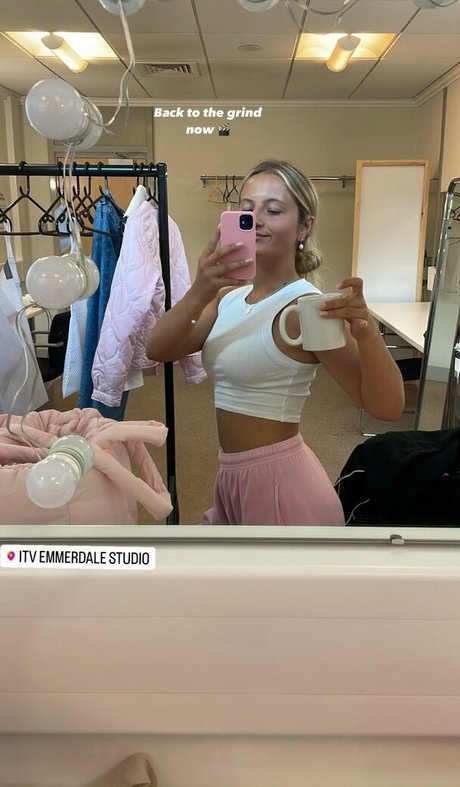 Daisy Campbell nice pornstar images