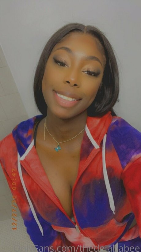 thedejababee model picture