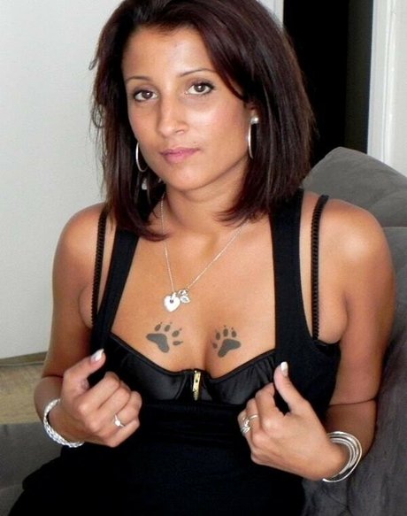 joliebrunetatouee nude pornstar photo