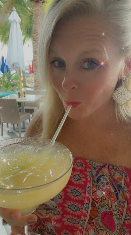 aclassymilf xxx star image