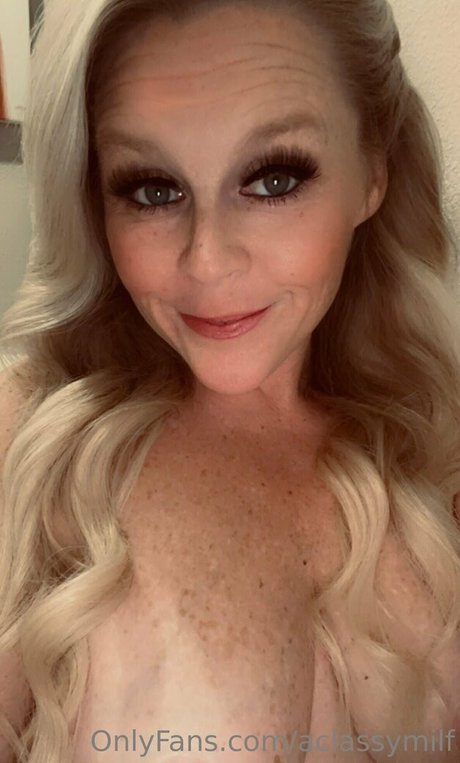 aclassymilf nice model img