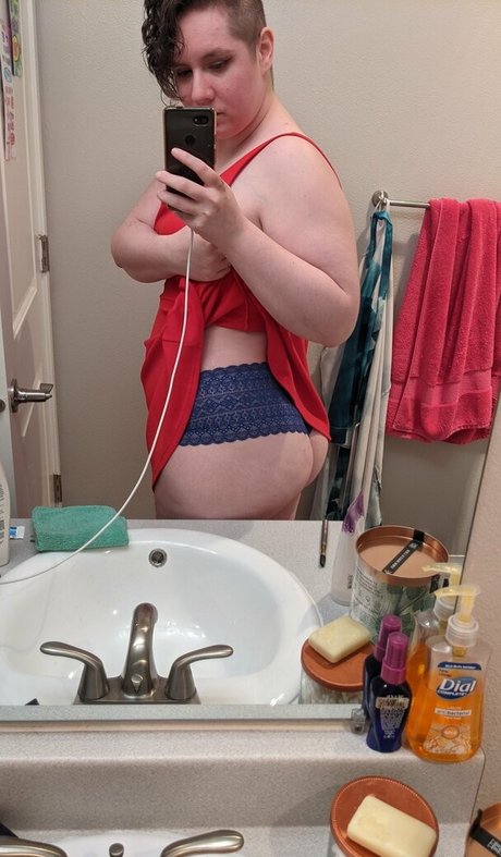 wednesdayeve porn actress photo