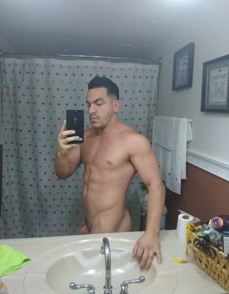 brunette onlyfans beautiful nude pic