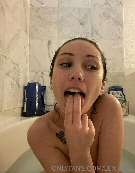 Lexipoll art actress pictures