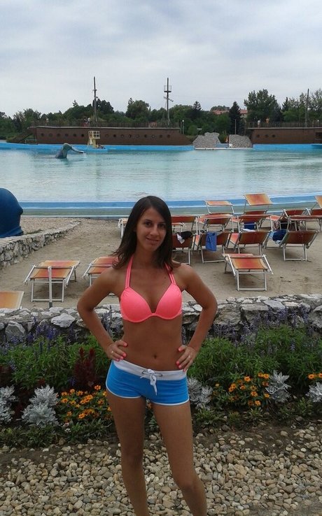 Tolna Megye pretty actress img