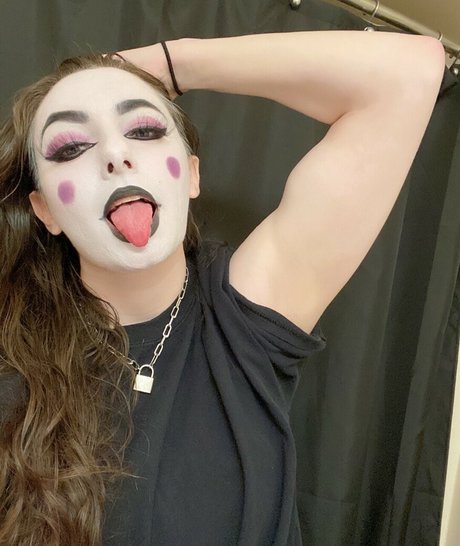 Bekaloo model hot picture