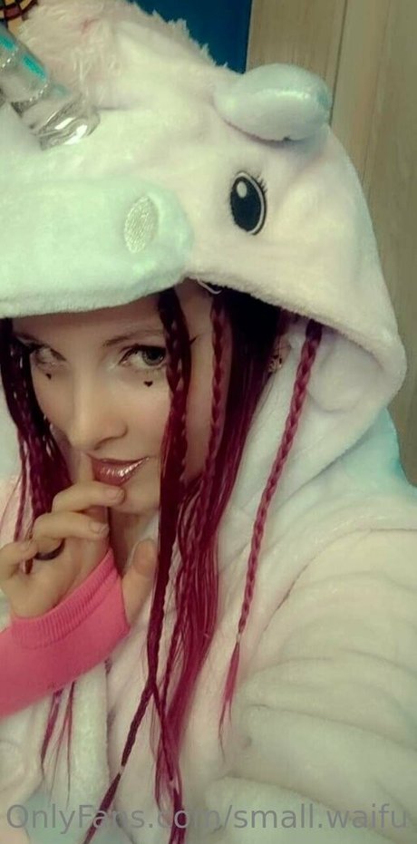 small waifu star sexy pic