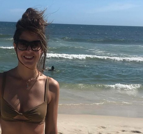 Mariana Santos erotic actress pictures