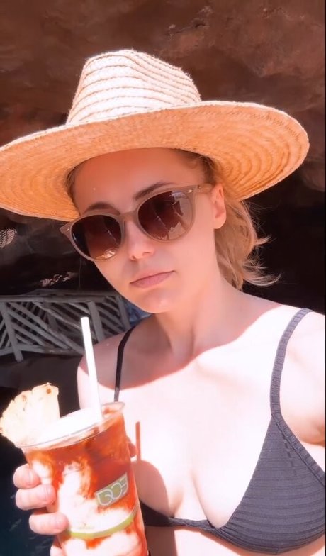 Nicki Taylor hot pornstar gallery