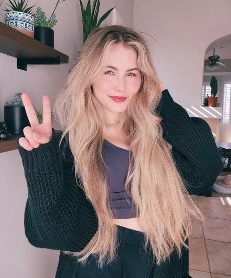 Nicki Taylor nude pornstar archive