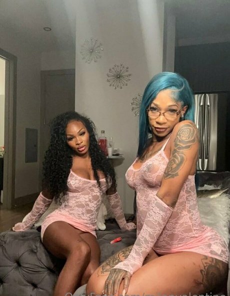 milanvalentine star erotic picture