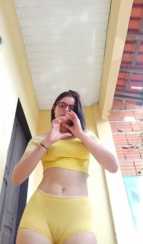 Kalymne Sampaio beautiful actress image