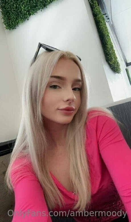 Ambermooody star naked images