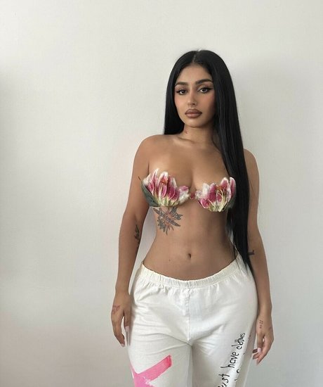 HanaMyMood high quality star image