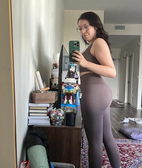 Swell Entertainment porn actress galleries