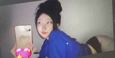 yurasweb model free pics