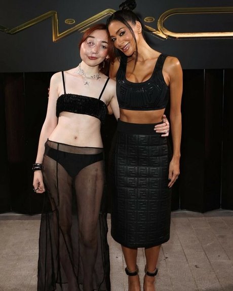 Nicole Scherzinger model top images