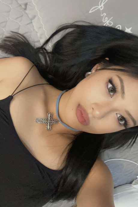 Gabby hua sexy model pic