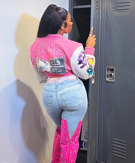 Ashanti model pretty photo