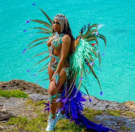 Ashanti beautiful actress photo