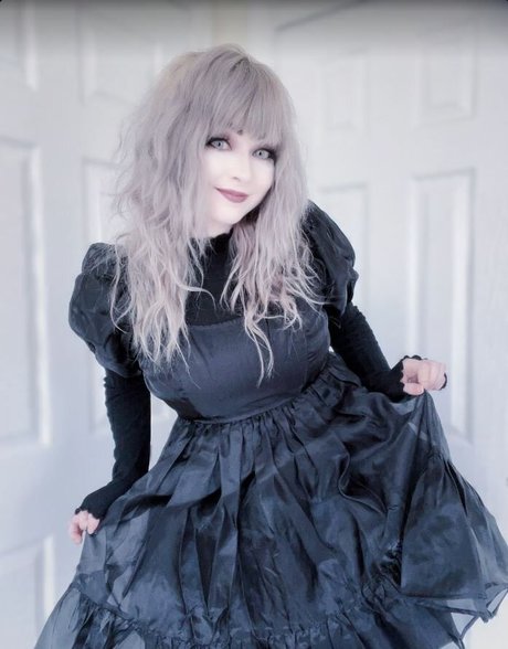 Stellalasaurus nude model images