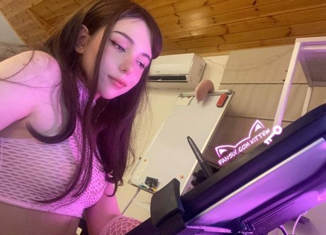 Kittew pretty actress archive