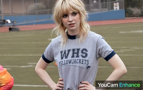 Sophie Thatcher high quality actress gallery