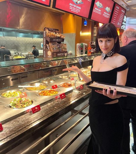 Maria Zardoya star beautiful image