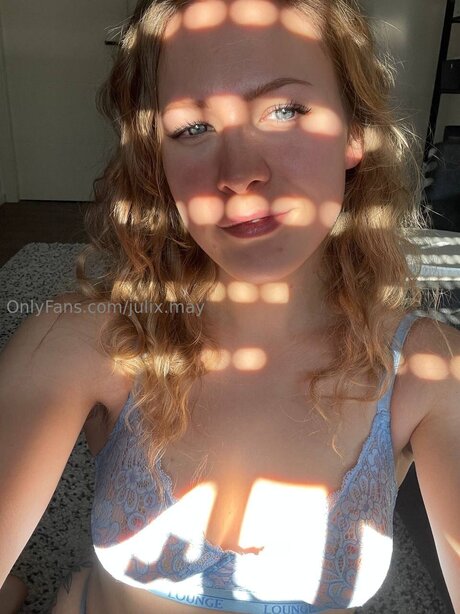 julix may best star photos