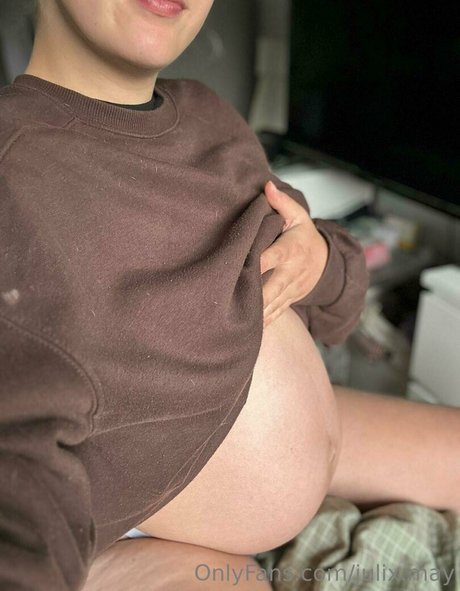 julix may hot model photos