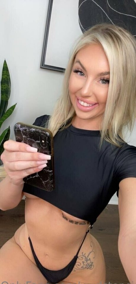 short hair onlyfans sexy nude galleries