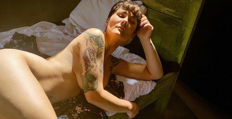 Miss lady bug star hot picture