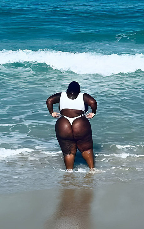 Jojo Todynho naked pornstar images