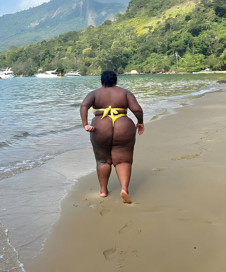 Jojo Todynho model high quality pic