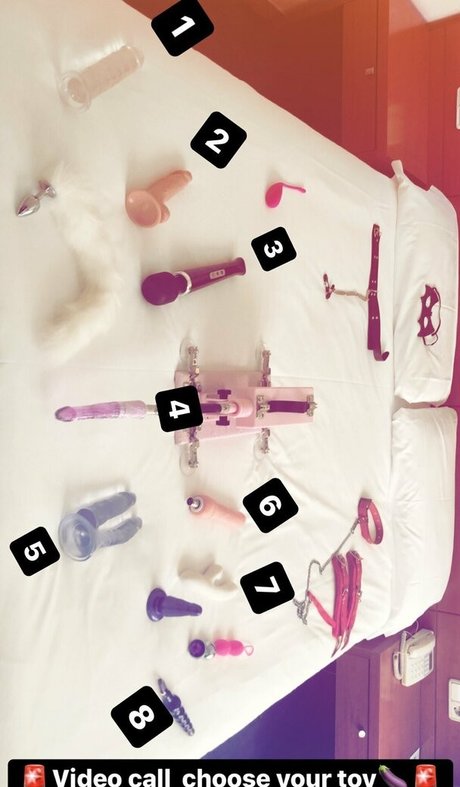 pam06 adult star img