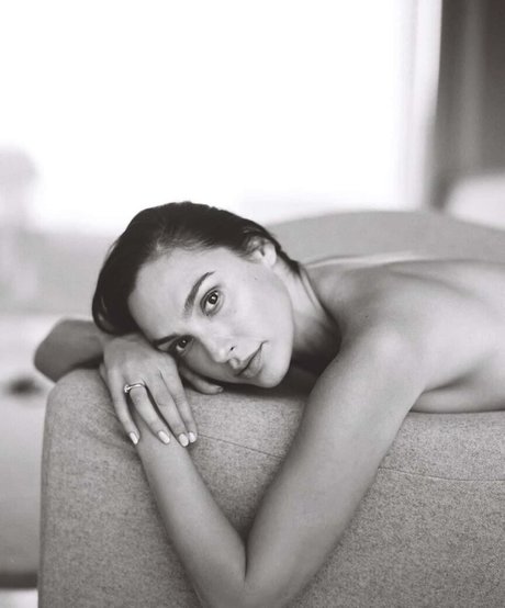 goth threesome onlyfans pornos pics