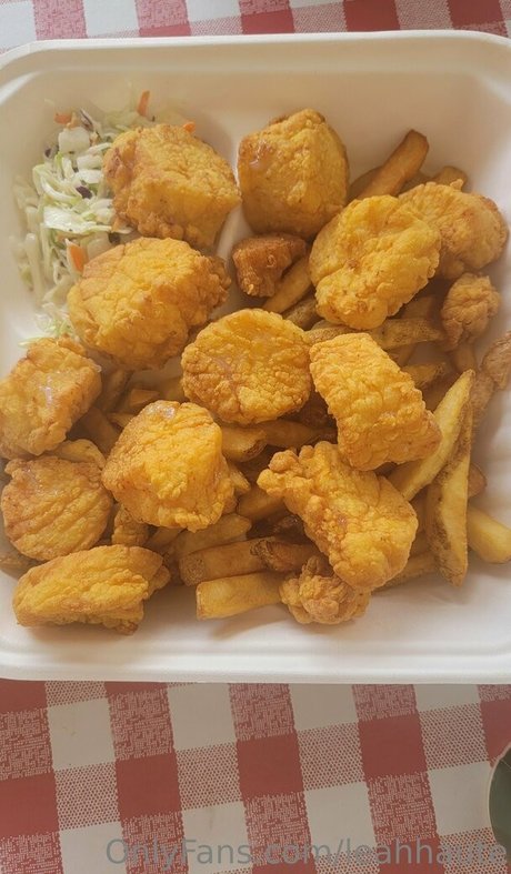 leahhaute star art photo