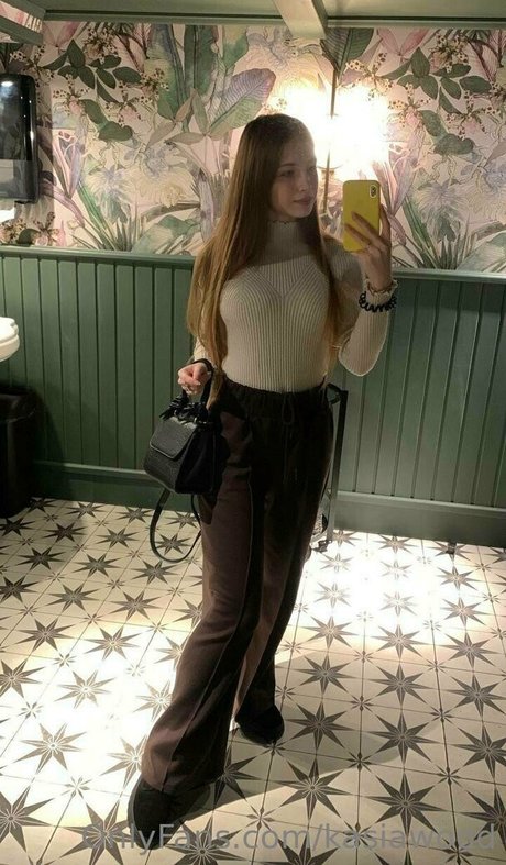 kasiawood model erotic photo