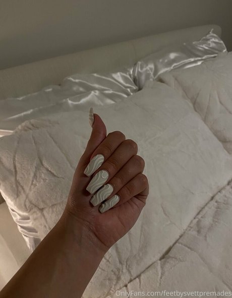 svettofficial model top pic