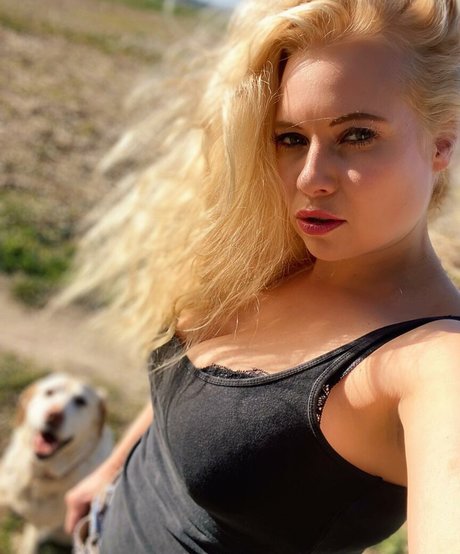 Steffi Landerer star sex picture