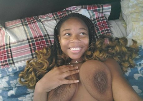 mochaaugust model nice img