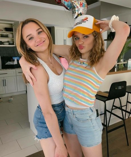 Hunter King model pornographic pics